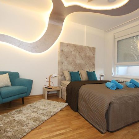 Riviera New Belgrade Apartment, Parking 5 Eur Per Day Eksteriør billede
