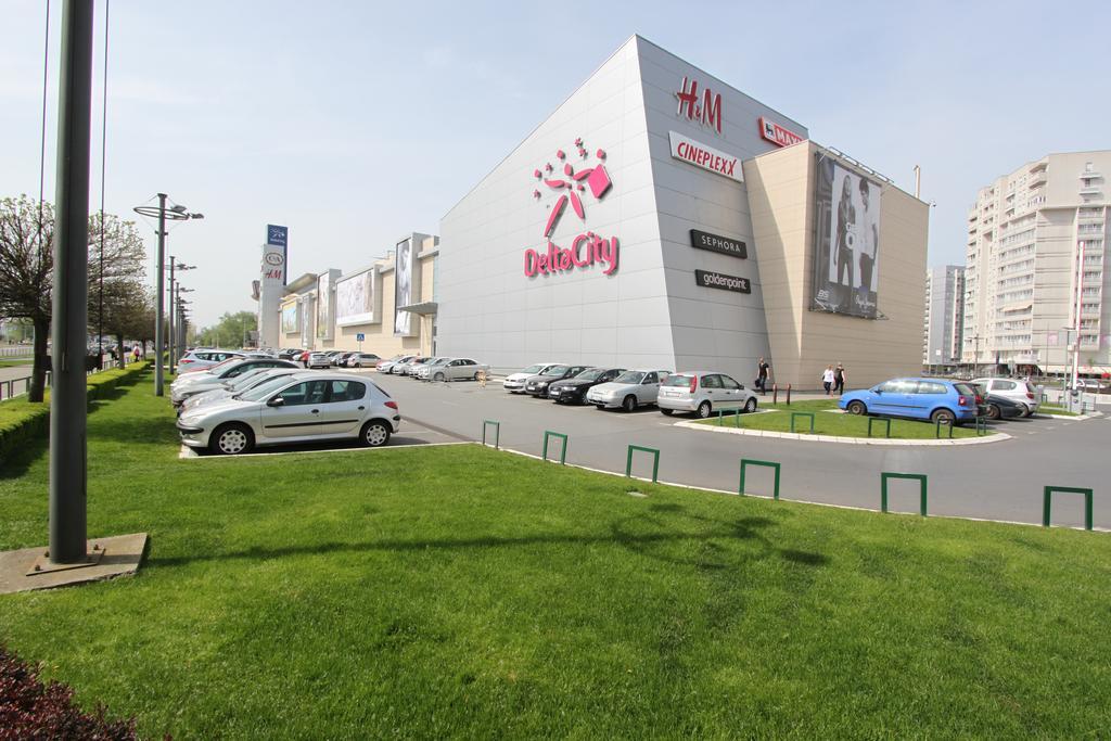 Riviera New Belgrade Apartment, Parking 5 Eur Per Day Eksteriør billede
