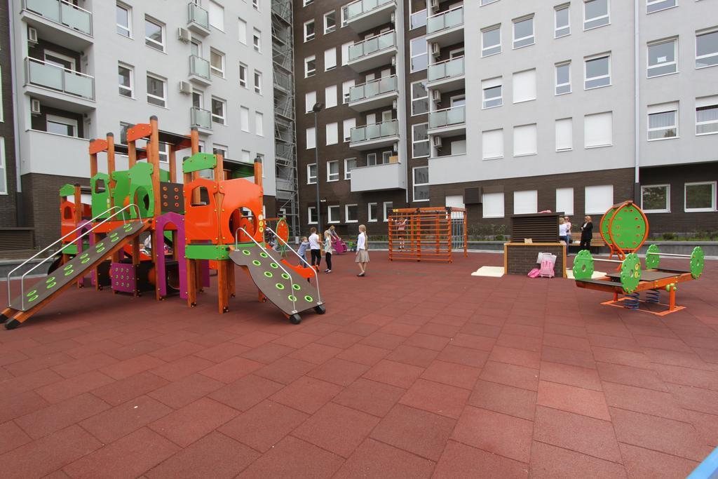 Riviera New Belgrade Apartment, Parking 5 Eur Per Day Eksteriør billede